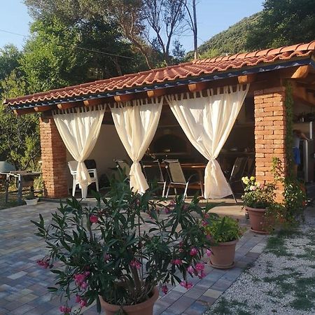 Apartments Olivera Supetarska Draga Exterior foto
