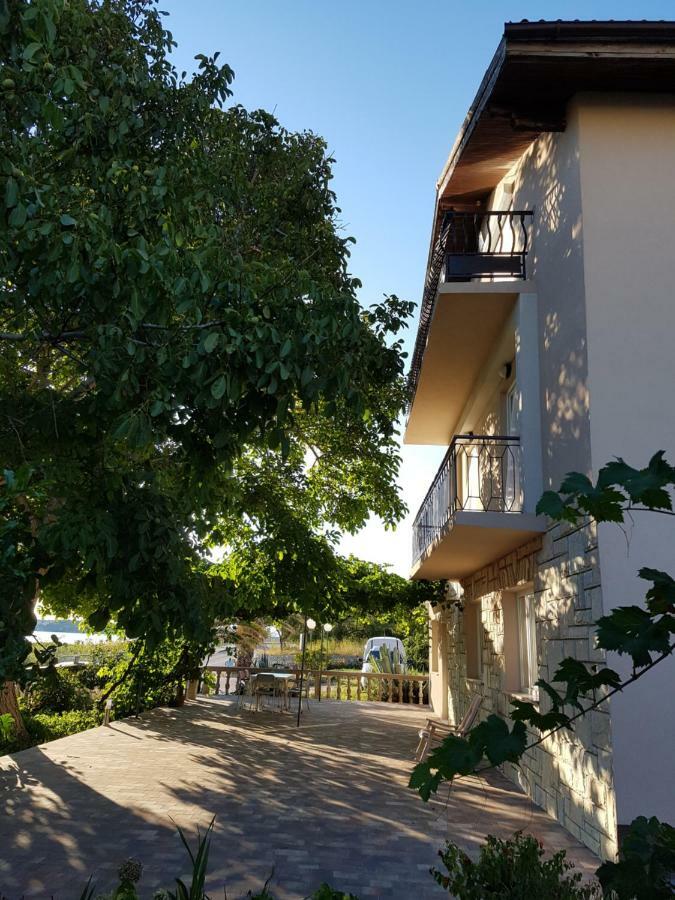 Apartments Olivera Supetarska Draga Exterior foto